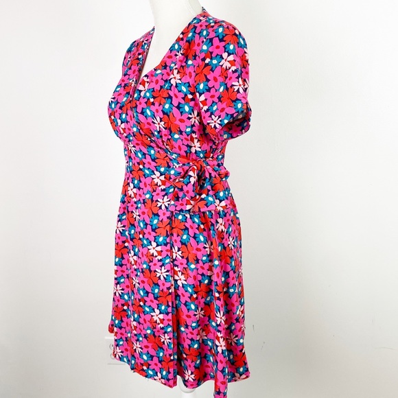 Molly Bracken Bright Floral Wrap Navy NEW S N - Picture 3 of 9